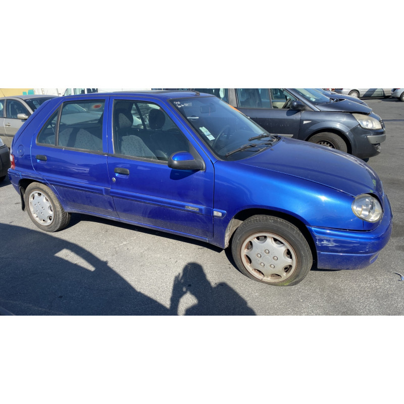 Porte avant droit CITROEN SAXO Photo n°13