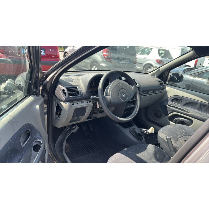 Porte avant droit RENAULT CLIO 2 Photo n°14