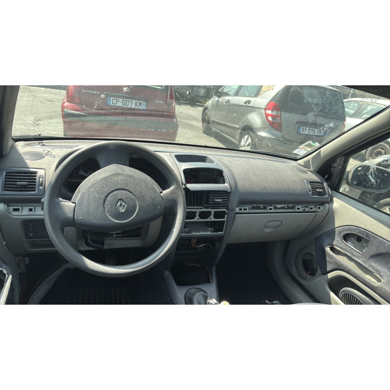 Porte avant droit RENAULT CLIO 2 Photo n°18