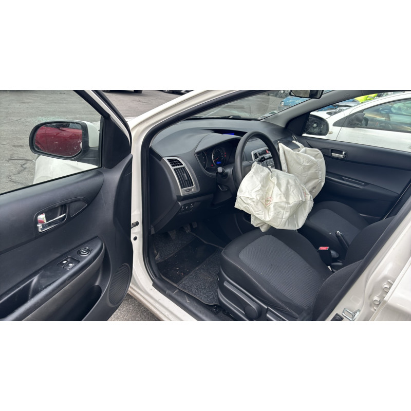 Porte arriere gauche HYUNDAI I 20 1 Photo n°6