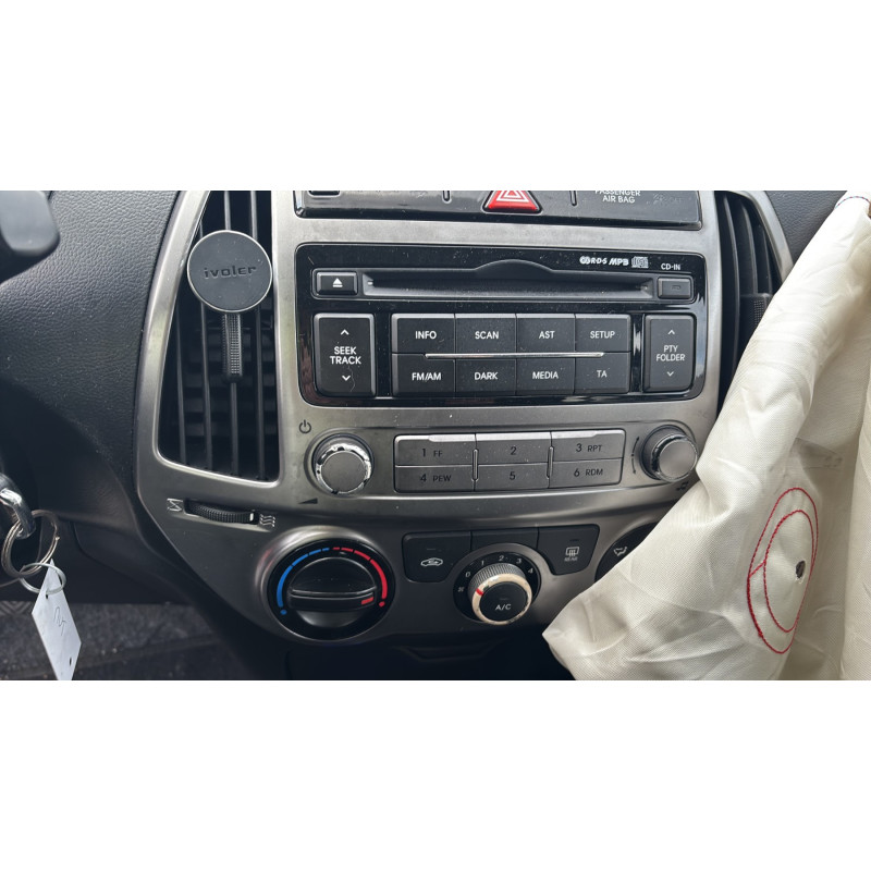 Porte arriere gauche HYUNDAI I 20 1 Photo n°20