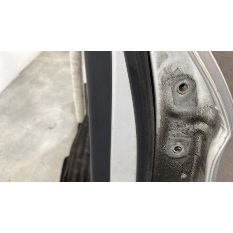 Porte arriere gauche HYUNDAI I 20 1 Photo n°4