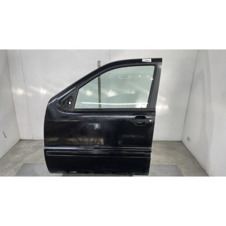 Porte avant gauche MERCEDES CLASSE M 163 Photo n°1