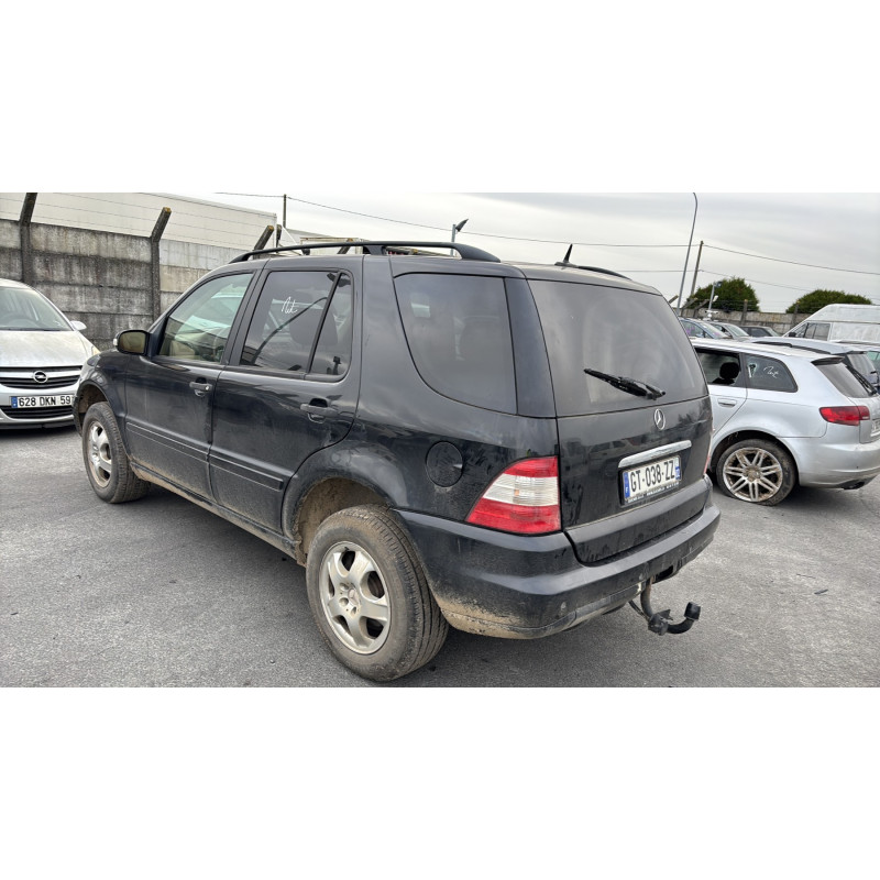 Porte avant gauche MERCEDES CLASSE M 163 Photo n°11
