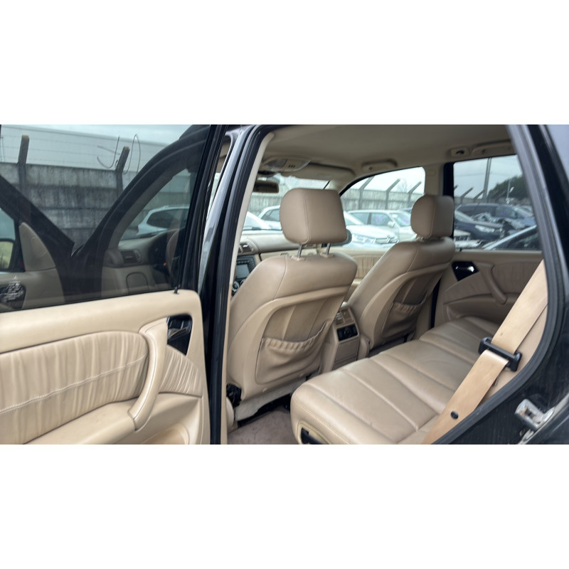 Porte avant gauche MERCEDES CLASSE M 163 Photo n°17
