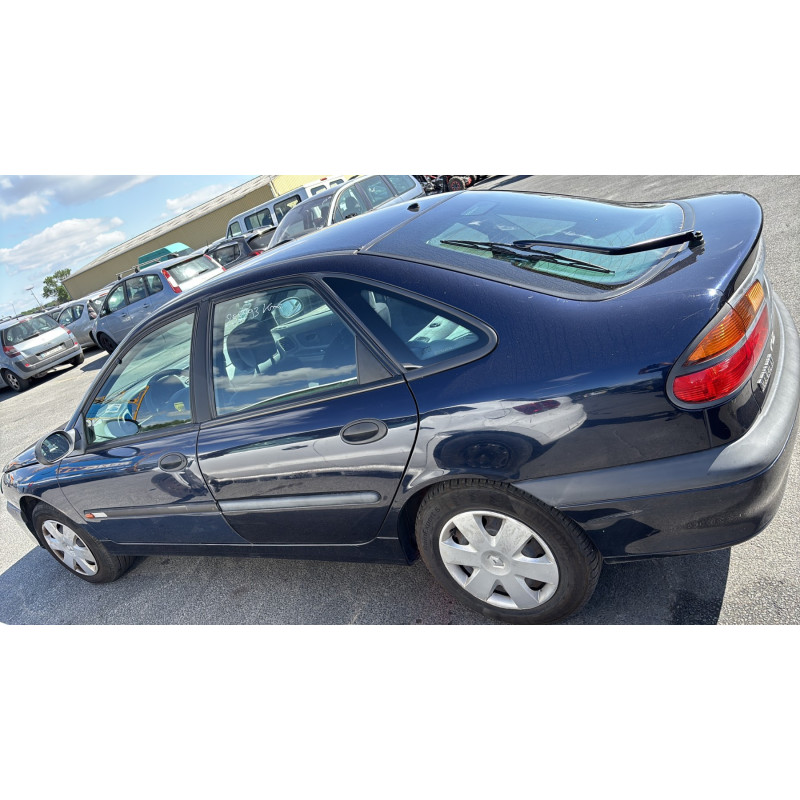 Porte avant droit RENAULT LAGUNA 1 Photo n°13