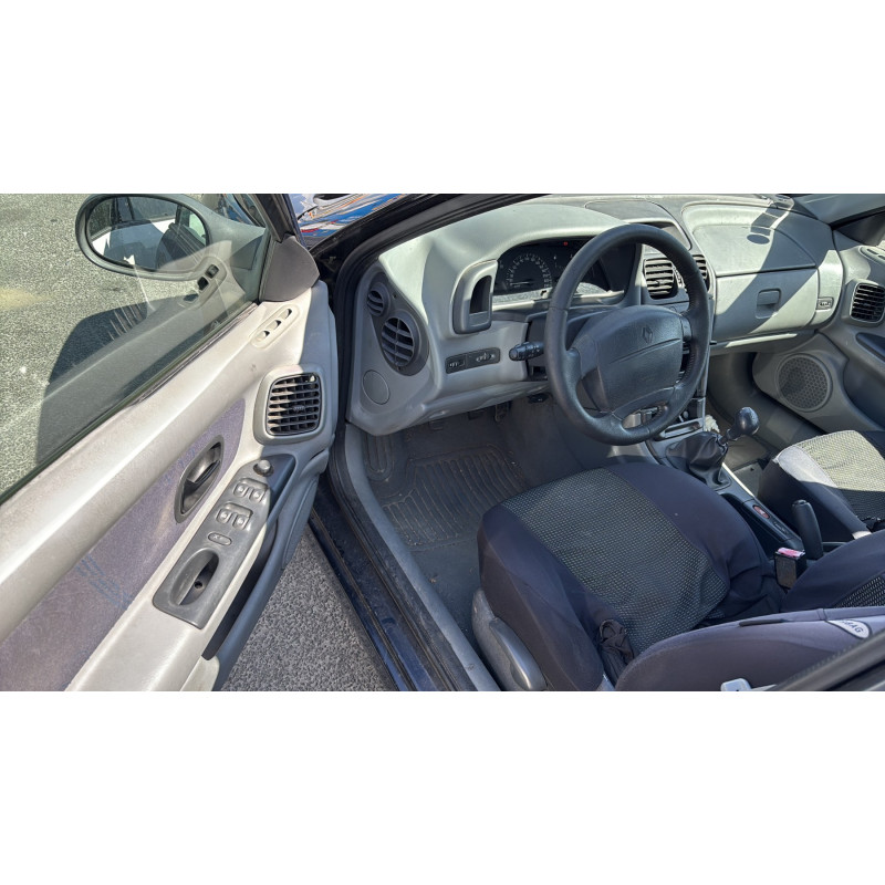 Porte avant droit RENAULT LAGUNA 1 Photo n°15