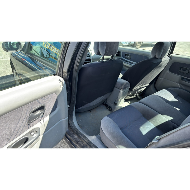 Porte avant droit RENAULT LAGUNA 1 Photo n°16