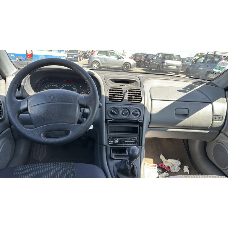 Porte avant droit RENAULT LAGUNA 1 Photo n°18