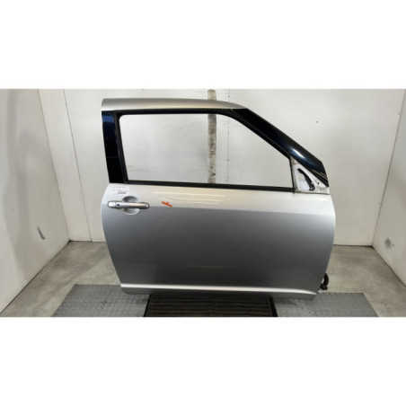 Porte avant droit SUZUKI SWIFT 3 Photo n°1