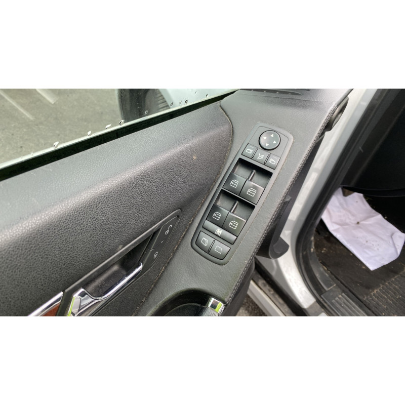 Porte avant gauche MERCEDES CLASSE R 251 Photo n°18