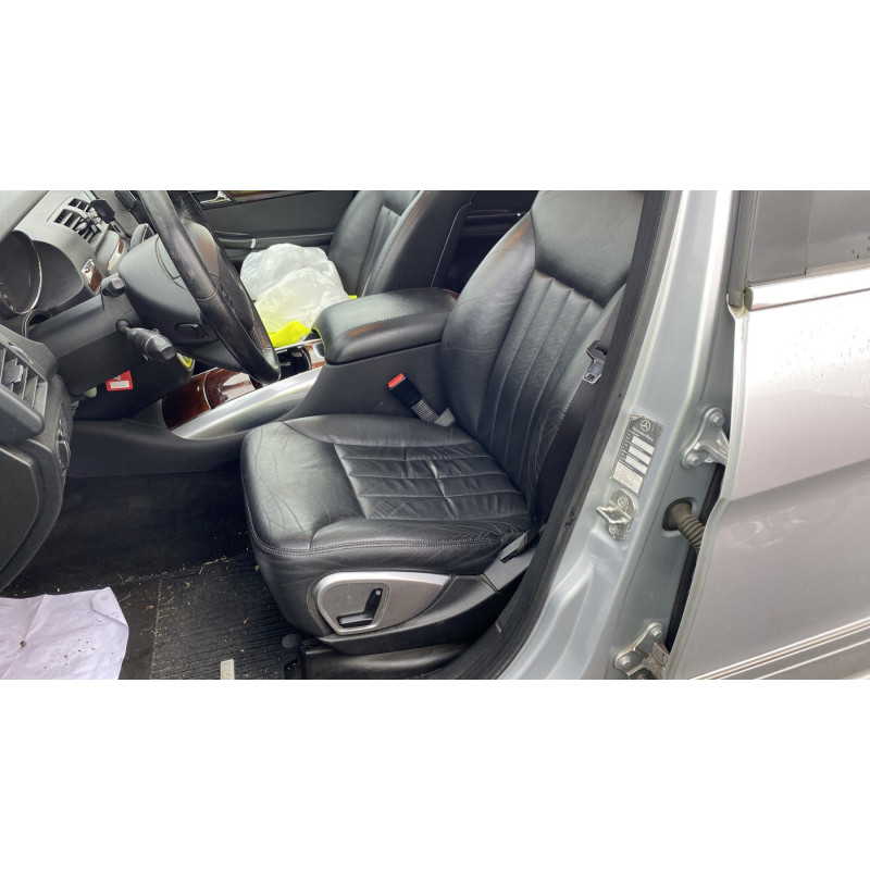 Porte avant gauche MERCEDES CLASSE R 251 Photo n°19