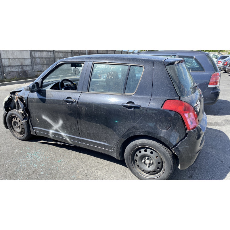 Porte avant droit SUZUKI SWIFT 3 Photo n°13