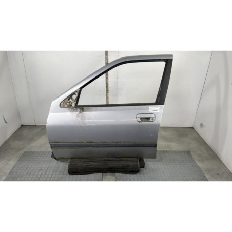 Porte avant gauche PEUGEOT 406 Photo n°1
