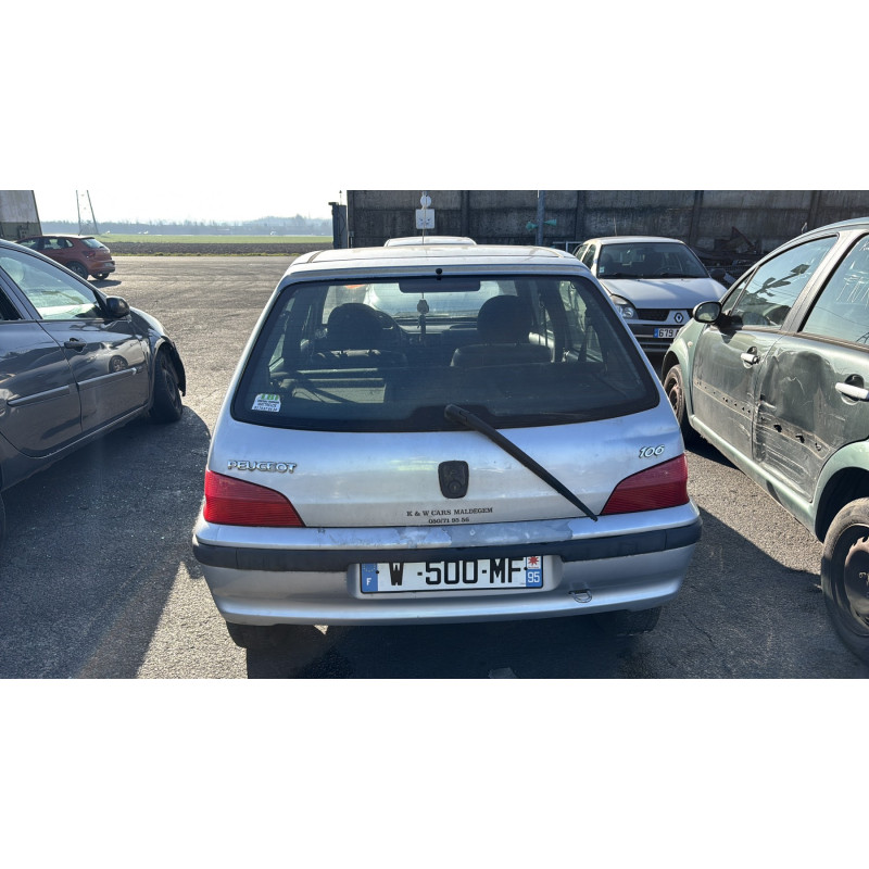Porte arriere gauche PEUGEOT 106 Photo n°8