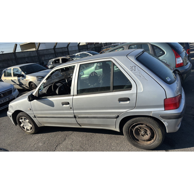 Porte arriere gauche PEUGEOT 106 Photo n°7