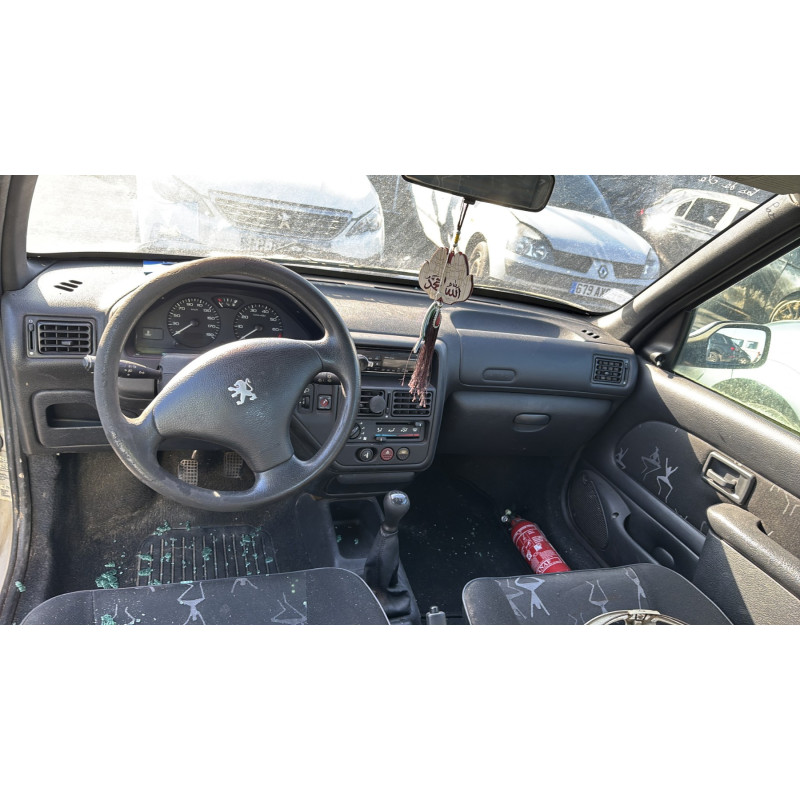 Porte arriere gauche PEUGEOT 106 Photo n°15