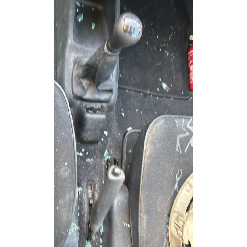 Porte arriere gauche PEUGEOT 106 Photo n°14