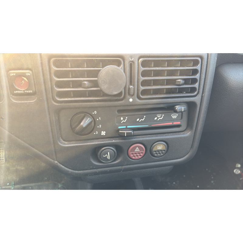 Porte arriere gauche PEUGEOT 106 Photo n°16