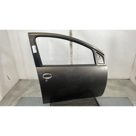 Porte avant droit TOYOTA AYGO 1 Photo n°1