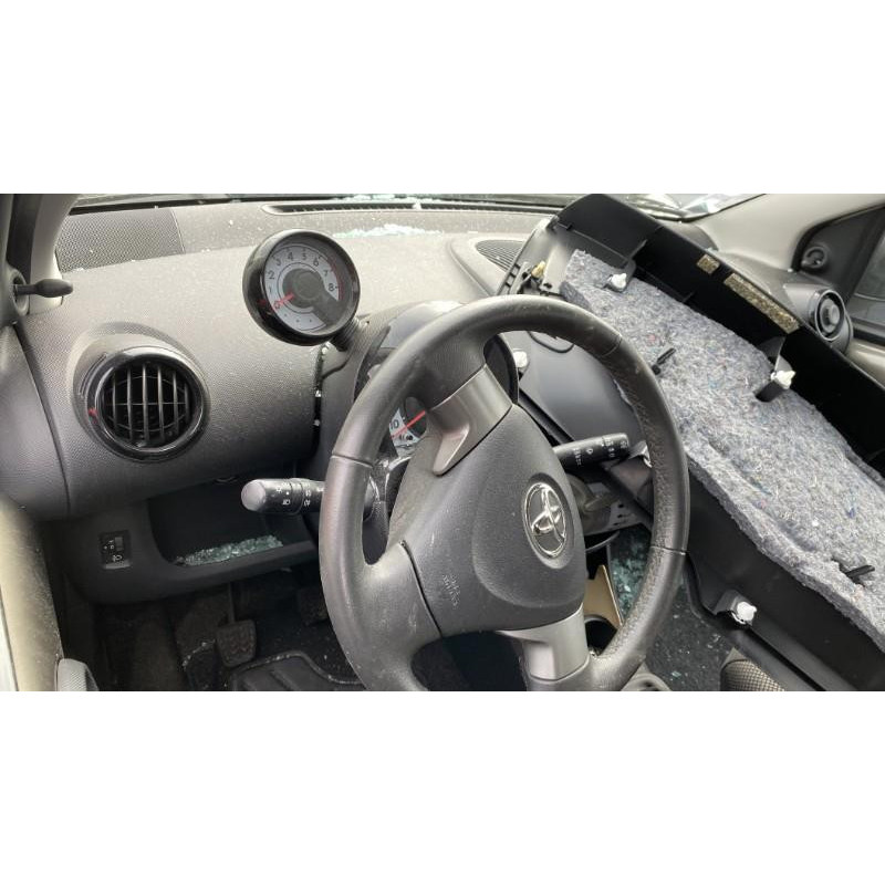 Porte avant droit TOYOTA AYGO 1 Photo n°7