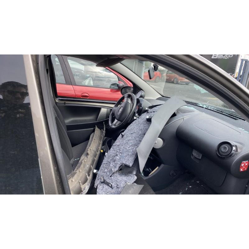 Porte avant droit TOYOTA AYGO 1 Photo n°11