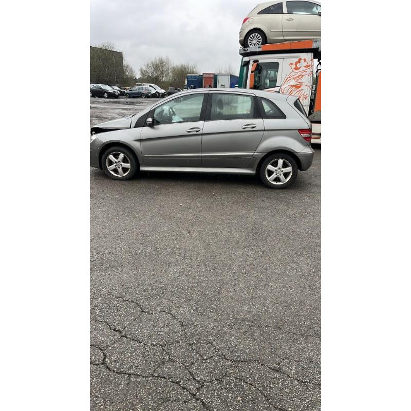 Porte arriere gauche MERCEDES CLASSE B 245 Photo n°12