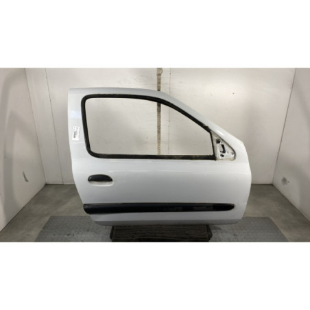 Porte avant droit RENAULT CLIO 2 CAMPUS Photo n°1