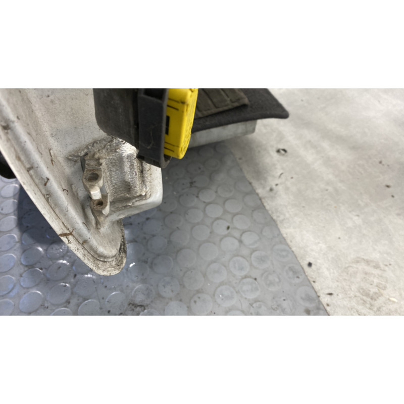 Porte avant droit RENAULT CLIO 2 CAMPUS Photo n°5