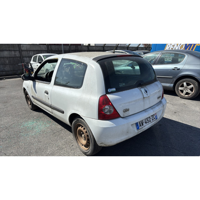 Porte avant droit RENAULT CLIO 2 CAMPUS Photo n°10