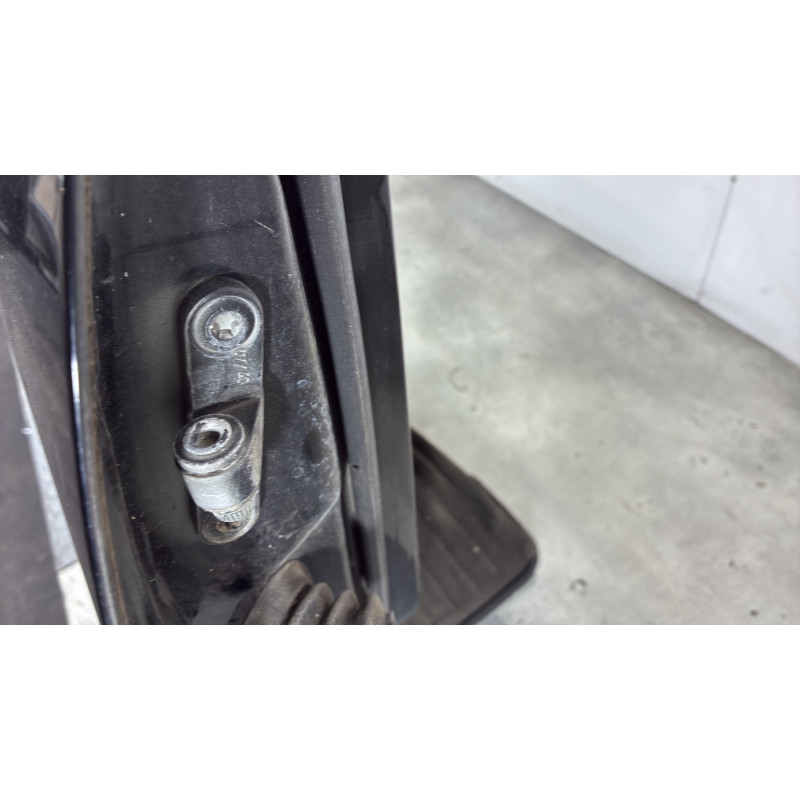 Porte avant droit MERCEDES CLASSE B 245 Photo n°1