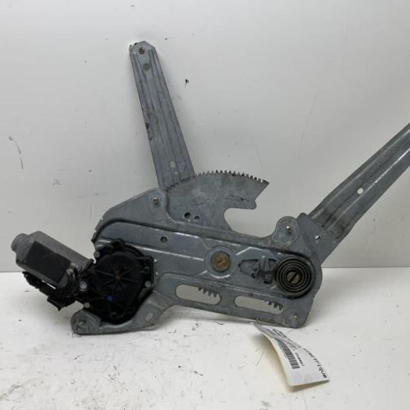 Leve vitre electrique avant droit RENAULT SAFRANE Photo n°1