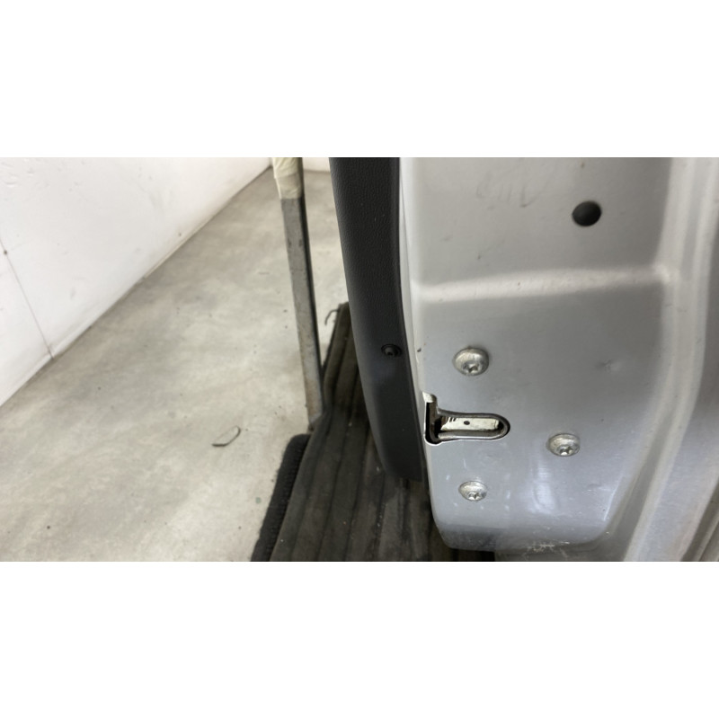 Porte avant droit OPEL CORSA D Photo n°4