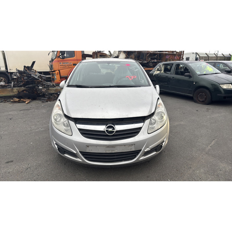 Porte avant droit OPEL CORSA D Photo n°15
