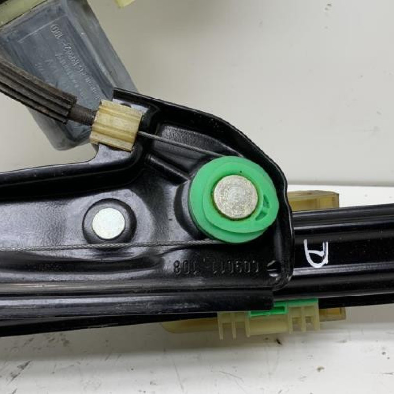 Leve vitre electrique avant droit VOLKSWAGEN GOLF 7 Photo n°5