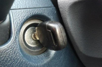 Interrupteur de leve vitre avant gauche RENAULT CLIO 2