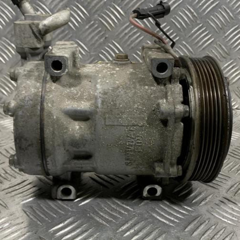 Compresseur clim FIAT MULTIPLA Photo n°5
