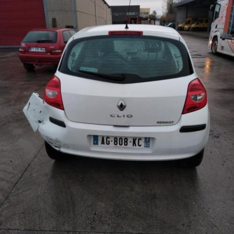 Pretensionneur de ceinture avant droit RENAULT CLIO 3 Photo n°6