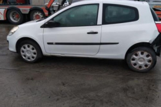 Pretensionneur de ceinture avant droit RENAULT CLIO 3