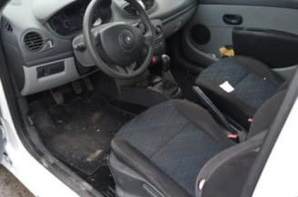 Pretensionneur de ceinture avant droit RENAULT CLIO 3
