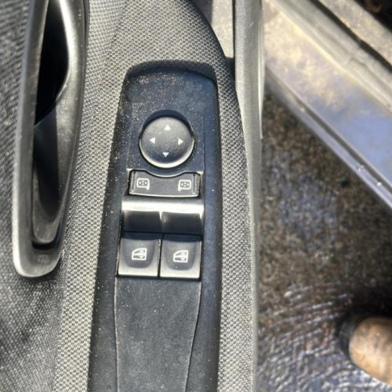 Feu arriere principal droit (feux) RENAULT SCENIC 3 Photo n°11
