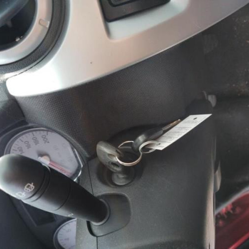 Interrupteur de leve vitre avant droit DACIA SANDERO 1 Photo n°12