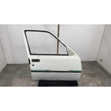 Porte avant droit PEUGEOT 205 Photo n°1