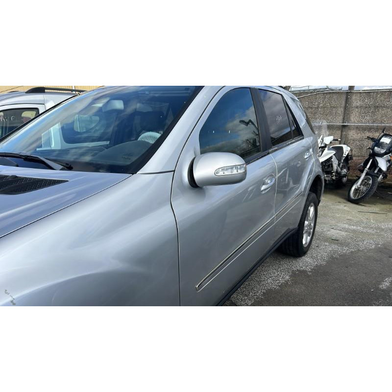 Porte arriere droit MERCEDES CLASSE M 164 Photo n°14