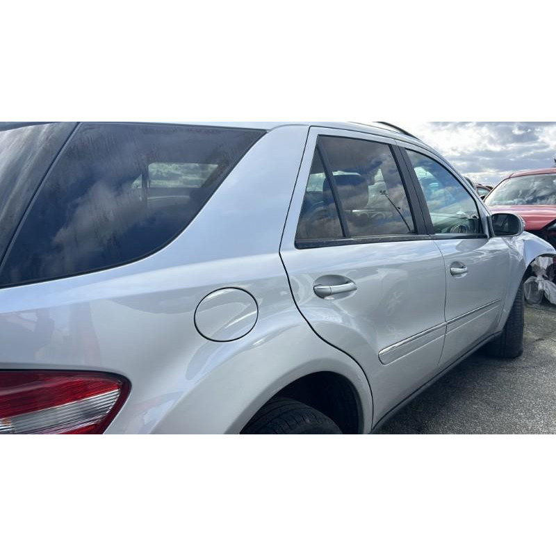 Porte arriere droit MERCEDES CLASSE M 164 Photo n°17