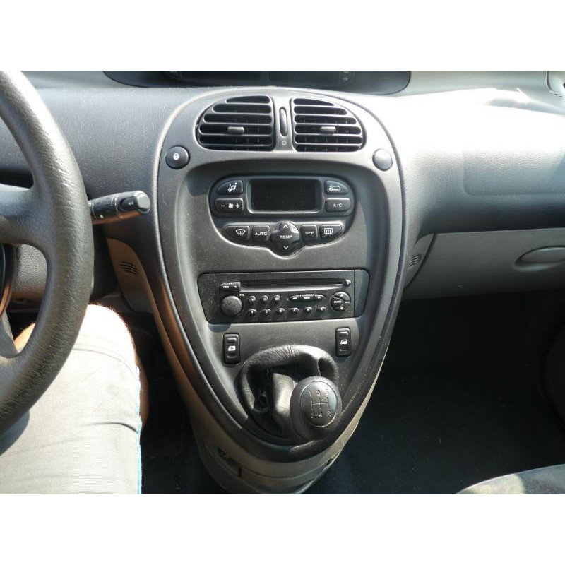 Porte avant droit CITROEN XSARA PICASSO Photo n°14