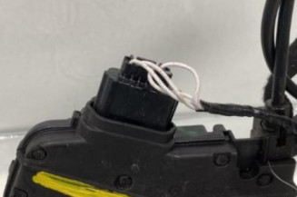 Serrure avant droit RENAULT CLIO 4
