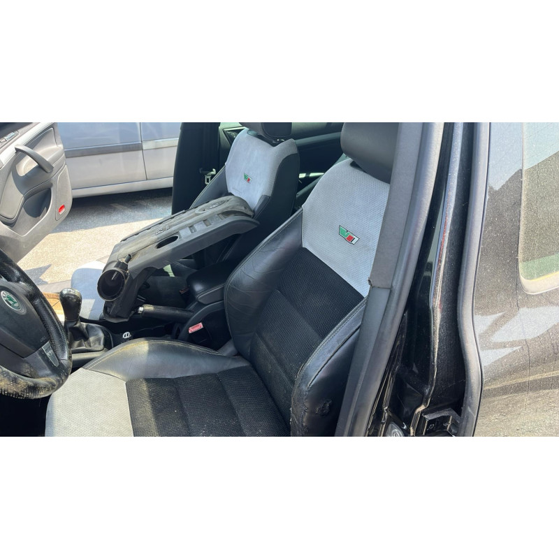 Porte arriere gauche SKODA OCTAVIA 2 Photo n°16