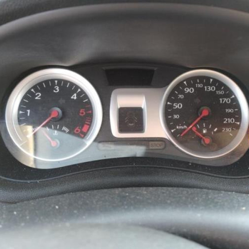 Compteur RENAULT CLIO 3 Photo n°12