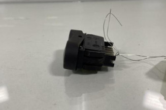 Interrupteur de leve vitre avant gauche DACIA SANDERO 1
